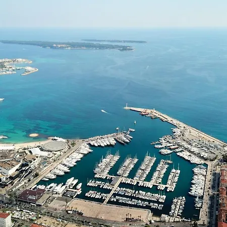 Idéal - De Charme Et Atypique Hotel Cannes